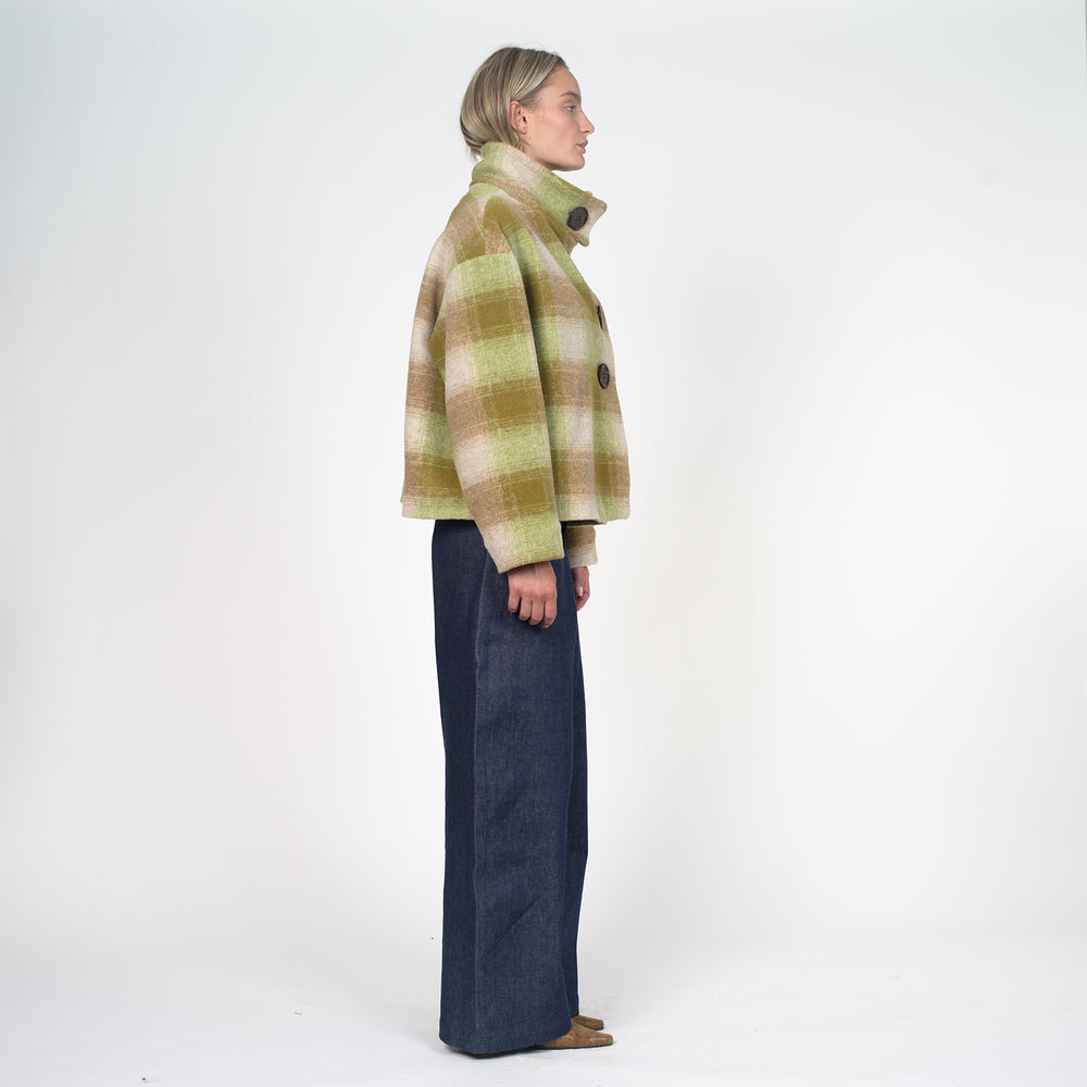 Manteau buttoned to the top - vert/beige