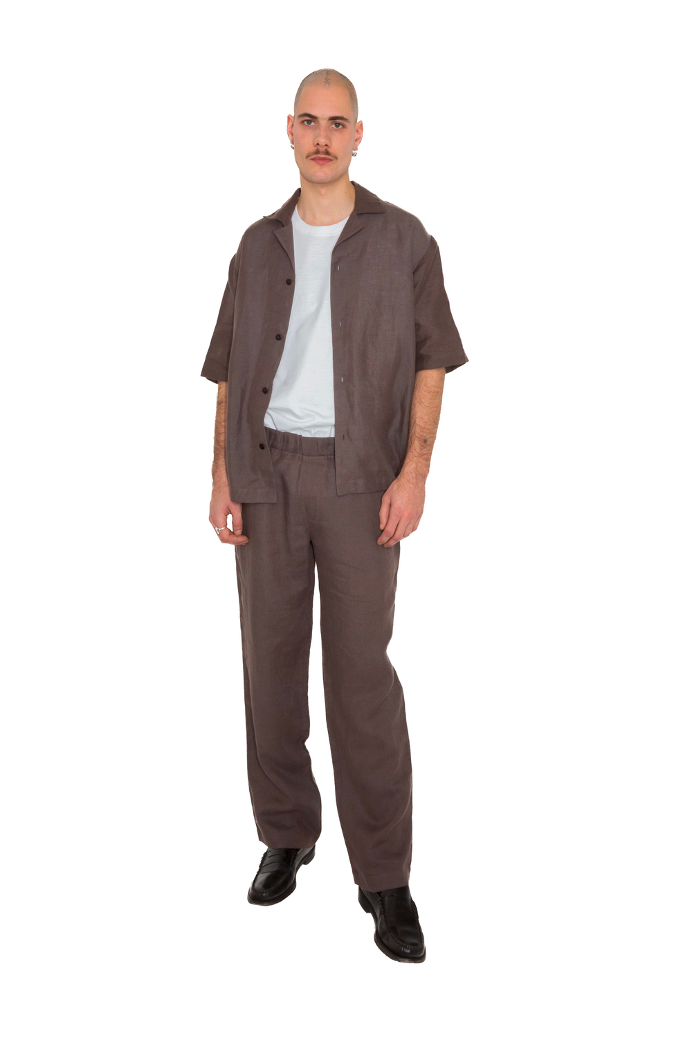 Ensemble chemise et pantalon en lin upcyclé homme - Made in Belgium 