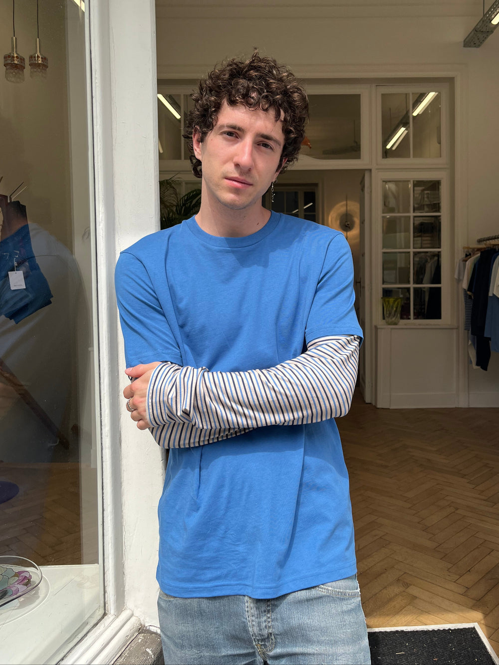 Le t-shirt deux-en-un - bleu